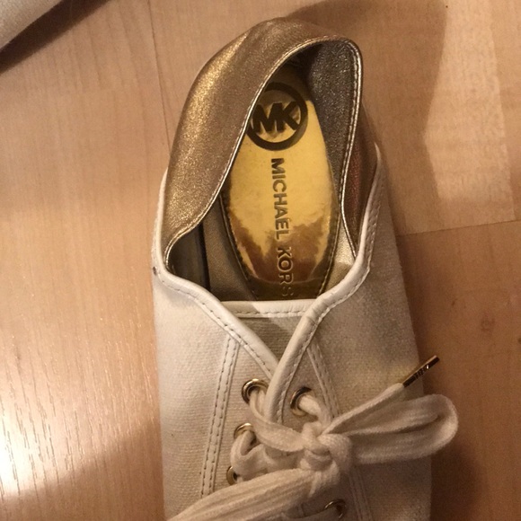 Michael Kors sneakers - Picture 3 of 4